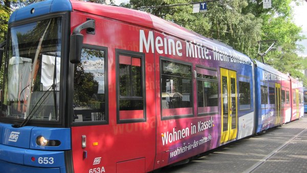 NHW Straßenbahn Vollfolierung